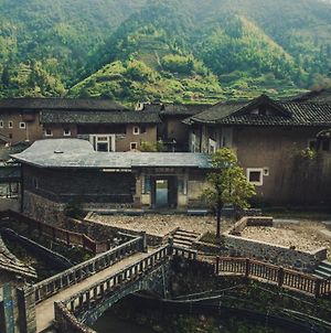Tsingpu Tulou Retreat Zhangzhou Exterior photo