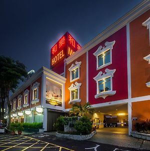 Hola Design Hotel Taichung Exterior photo