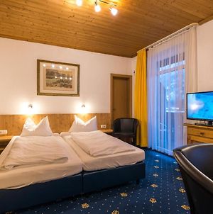 Hotel Garni Almenrausch Und Edelweiss Garmisch-Partenkirchen Exterior photo