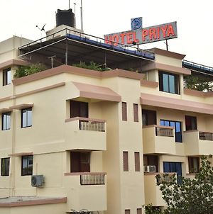 Hotel Priya Bhubaneswar Exterior photo