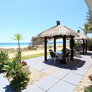 Bilinga Beach Motel Gold Coast Exterior photo