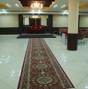 Hotel Noor Mahal, Moga Exterior photo