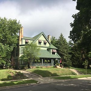 The Parsonage Inn B&B Grand Rapids Exterior photo