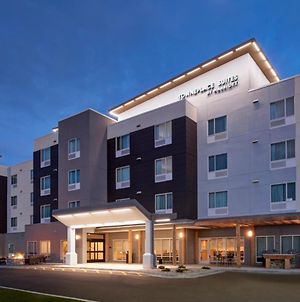 Towneplace Suites By Marriott Grand Rapids Airport Exterior photo
