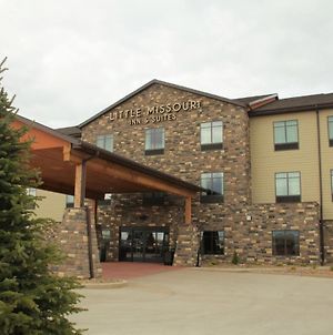 Little Missouri Inn & Suites New Town Exterior photo