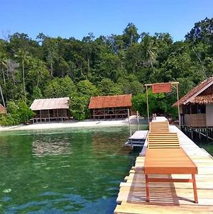 Best Rajaampat Homestay Pulau Mansuar Exterior photo