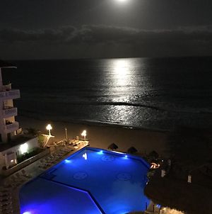 Ocean View Apartment Cancun Exterior photo