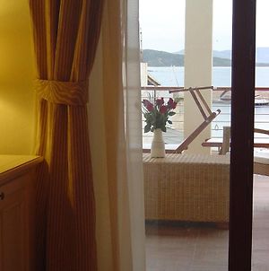 Hotel Corallo Isola Rossa Exterior photo