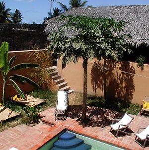 Patio Dos Quintalinhos - Casa Di Gabriele Bed & Breakfast Ilha de Mocambique Exterior photo