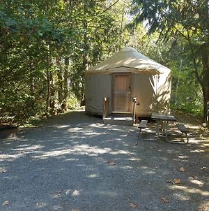 Tall Chief Camping Resort Yurt 5 Pleasant Hill Exterior photo