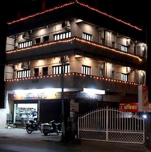 Ambika Yatri Niwas Kolhapur Hotel Exterior photo