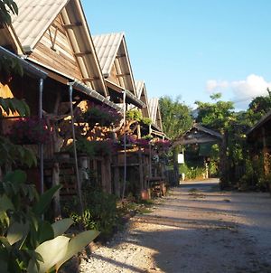 Monpai Resort Ranong Exterior photo
