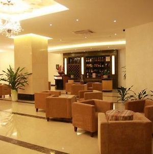 Ming Yue Star Hotel Downtown Beihai Interior photo
