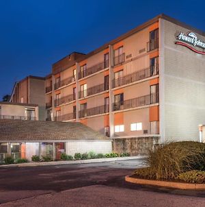 Howard Johnson By Wyndham Milford/New Haven Exterior photo