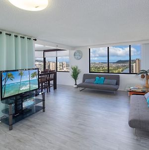 2 Bedroom Penthouse W/Ocean Views Honolulu Exterior photo