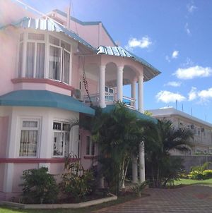 Fayruz Villa Flic en Flac Exterior photo