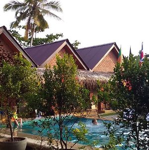 Negombo The Nature Villa And Cabanas Exterior photo