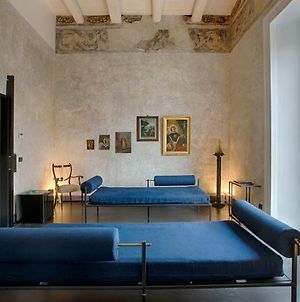 Tutt 'E Sant Luxury Rooms Naples Exterior photo