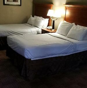 Americas Best Value Inn And Suites Memphis Exterior photo