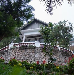 Chithirapuram Palace Hotel Munnar Exterior photo