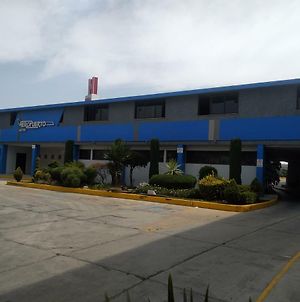 Hotel Aeropuerto Toluca Exterior photo