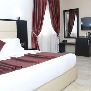 Xteem Luxury Hotel & Suites Port Harcourt Exterior photo