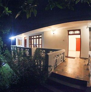 12 B Lewella Road, Kandy. Villa Exterior photo