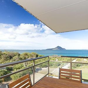 12 'Intrepid' 3 Intrepid Close - Right On The Beachfront Apartment Shoal Bay Exterior photo