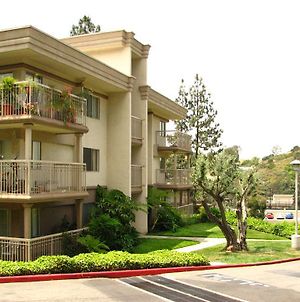Oakwood At Ava Toluca Hotel Los Angeles Exterior photo
