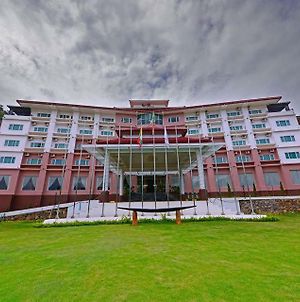 Royal Taunggyi Hotel Exterior photo