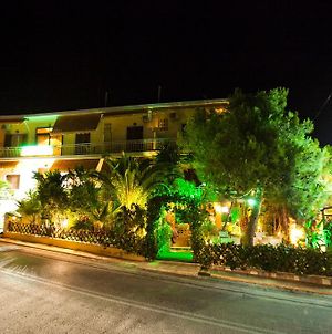 Possidon Hotel Aegina Exterior photo