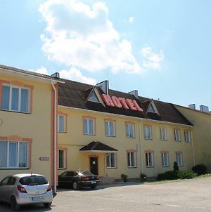 Kremin Hotel Kremenets' Exterior photo