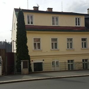 App Karlovy Vary Apartment Exterior photo