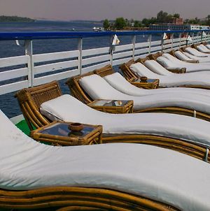 Nile Cruise Luxor Aswan 3,4 And 7 Nights Hotel Exterior photo