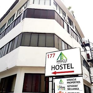 Miracle City Inn Hostel Colombo Exterior photo