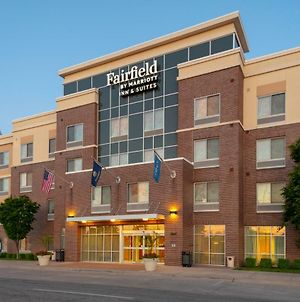 Fairfield Inn & Suites By Marriott Wichita Downtown Exterior photo