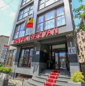 Razvan Hotel Bucharest Exterior photo