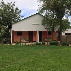 Divine Guest House Livingstone Exterior photo