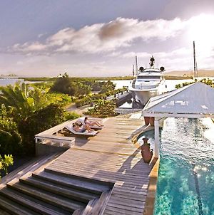 Barefoot Cay Resort Roatan Exterior photo