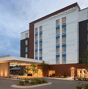 Springhill Suites By Marriott Milwaukee West/Wauwatosa Exterior photo