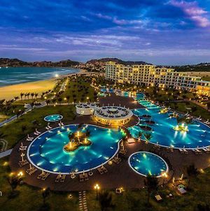 Flc Quy Nhon Beach & Golf Resort Exterior photo