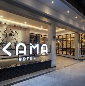 Kama Hotel Medan Exterior photo