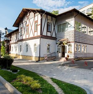Villa Viktoriya Hotel Truskavets Exterior photo