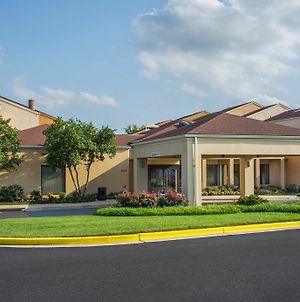 Courtyard By Marriott Annapolis Hotel Exterior photo