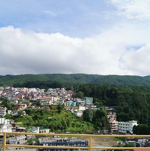 Woodland Hill Stay Shillong Exterior photo