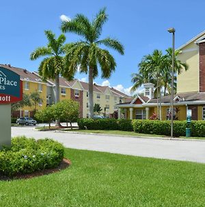 Towneplace Suites Miami Lakes Exterior photo