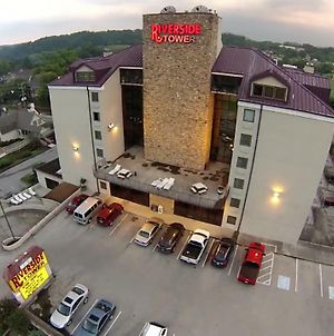 Riverside Tower Pigeon Forge Exterior photo