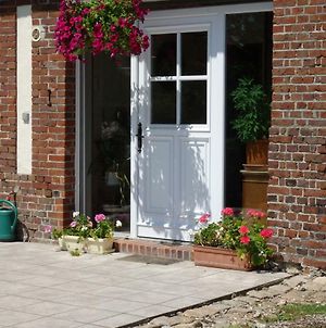 Les Trois Pommiers Bed & Breakfast Sommery Exterior photo