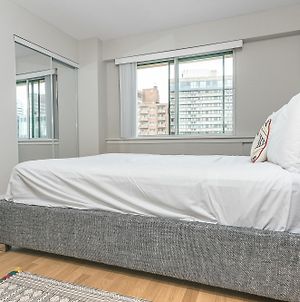 Modern 1Br In Downtown Mtl By Sonder Apartment Montreal Exterior photo