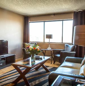 Obasa Suites Saskatoon Exterior photo
